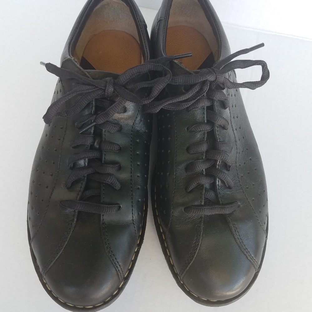 Born Black Leather Lace Up Sneakers Size 10.5